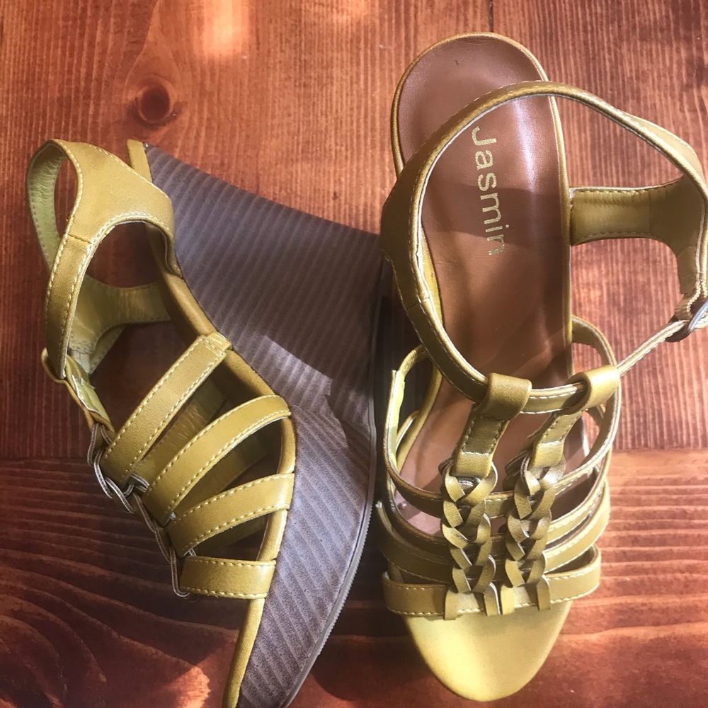 Mustard  Yellow Wedges